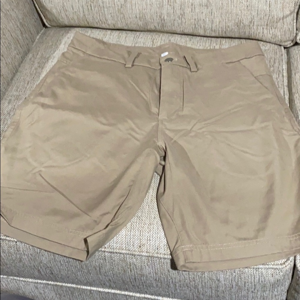 Lululemon men’s commission short size 34